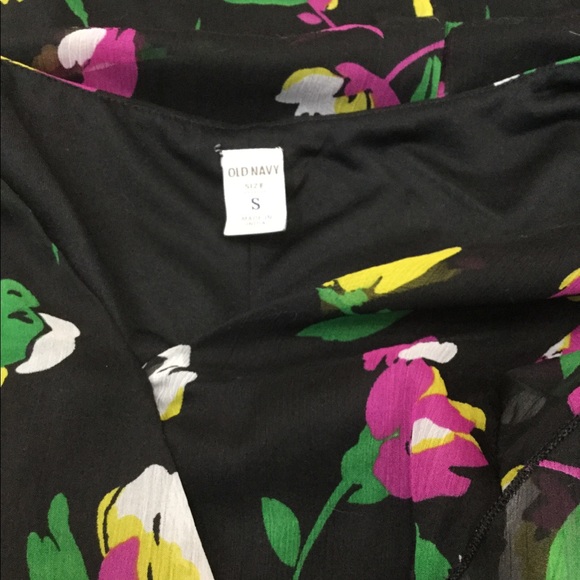 Spring dress - Picture 3 of 3